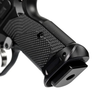 CZ_Shadow_2_Compact_Magwell_09__46776.jpg
