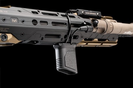 CS_Strike-Industries-Chwyt-M-LOK-Angled-Vertical-Grip-Short-Czarny-SI-AR-CMAG-S-29704_22.jpg