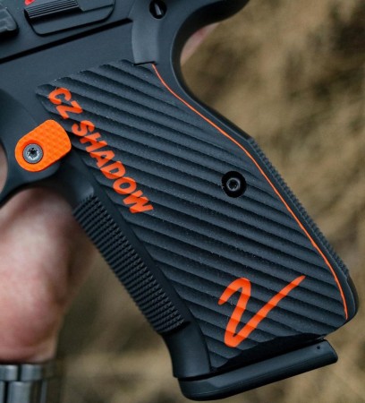 CZ_Shadow_2_Ridgebacks_ColorFill_Liner_Black_Orange_01.jpg
