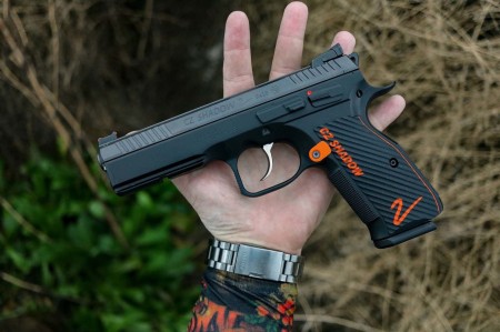 CZ_Shadow_2_Ridgebacks_ColorFill_Liner_Black_Orange_02.jpg