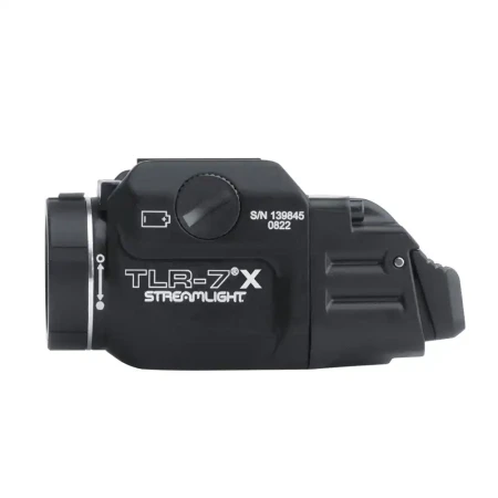 Latarka taktyczna Streamlight TLR-7 X USB - 500 lm na białym tle. Widok z lewej strony.