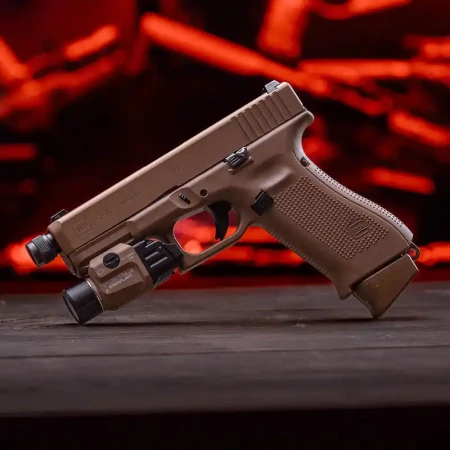 Latarka pistoletowa Latarka Streamlight TLR-7 HL-X USB na pistolecie Glock 19X.