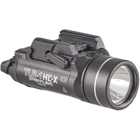 Streamlight_TLR-1_HL-X_USB przód i prawa strona z montażem do szyny, niskimi włącznikami i dźwignią do blokowania montażu.