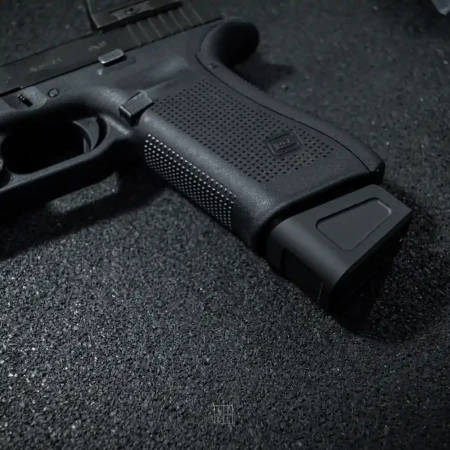 FTCS-Powiekszona-stopka-magazynka-do-Glocka-17-3-naboje-Graphite-Black-H-146-FTCS-Nr-33_02.webp