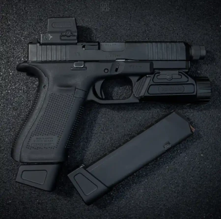 FTCS-Powiekszona-stopka-magazynka-do-Glocka-17-3-naboje-Graphite-Black-H-146-FTCS-Nr-33_06.webp