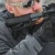 Kolba Magpul MOE SL-K na karabinku AR-15 podczas strzelania.
