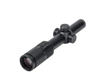 Luneta LPVO Delta Hornet 1-6x24 DDMR od strony okularu z dźwignią Throw Lever.