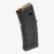 Magpul PMAG 30 AR/M4 GEN M3 magazynek do karabinka AR15 na białym tle.
