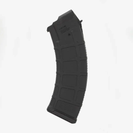 Magazynek AK/AKM Magpul PMAG 30  MOE 7.62x39mm MAG572 bez amunicji, na białym tle - strona lewa.