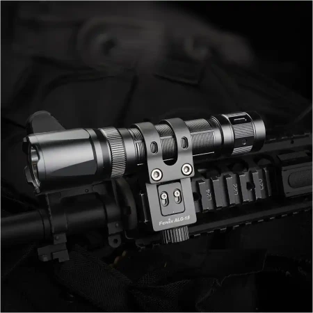 montaz-taktyczny-latarki-fenix-alg-15_06.webp