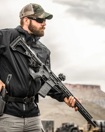 Kolimator Vortex Crossfire Red Dot na karabinku AR-15.