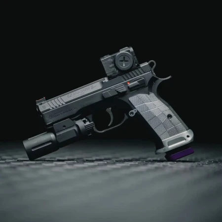 CZ_Shadow_2_Compact_Magwell_08.webp