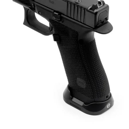 eemann-tech-competition-magwell-with-brass-plug-for-glock-gen6_08.webp