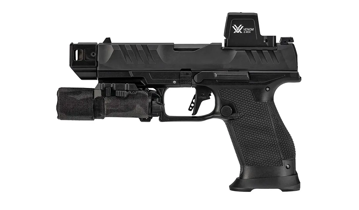 Kolimator Vortex Venom Enclosed na pistolecie Walther PDP.